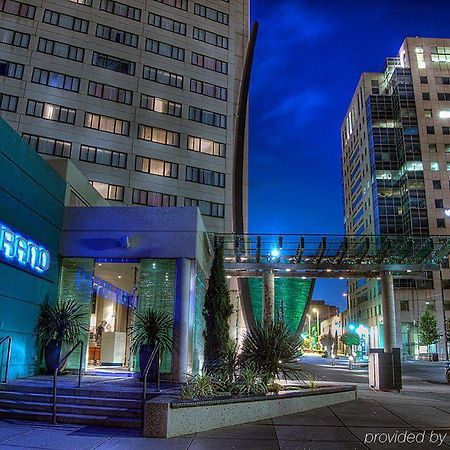 Hotel Murano Tacoma Ngoại thất bức ảnh The entrance to the complex