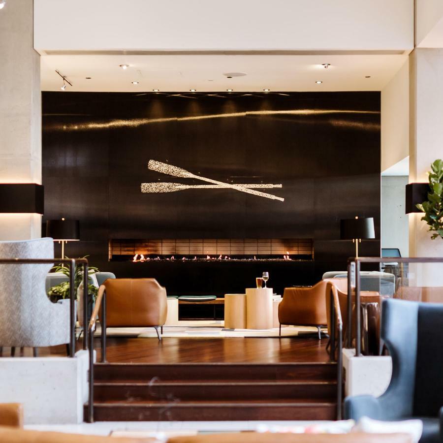 Hotel Murano Tacoma Ngoại thất bức ảnh The lounge at the airport